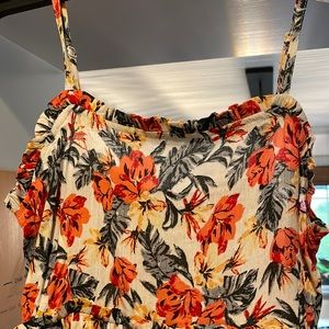 Women’s extra small sundress, fits girls size is 12/14..